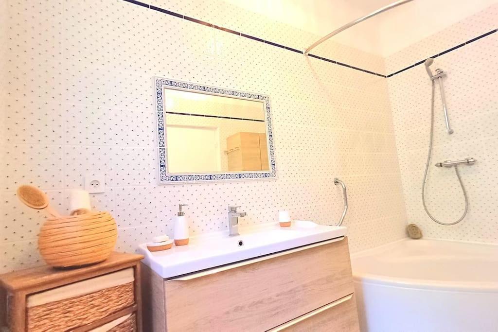 Un Brin De Paille Vila Cagnes-sur-Mer Quarto foto