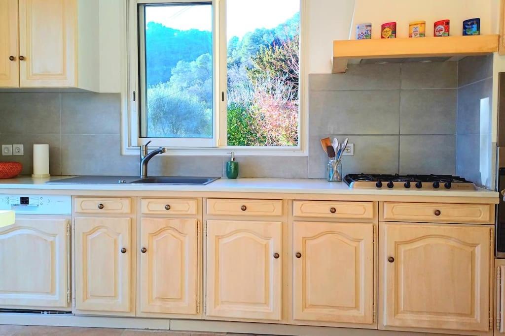 Un Brin De Paille Vila Cagnes-sur-Mer Quarto foto