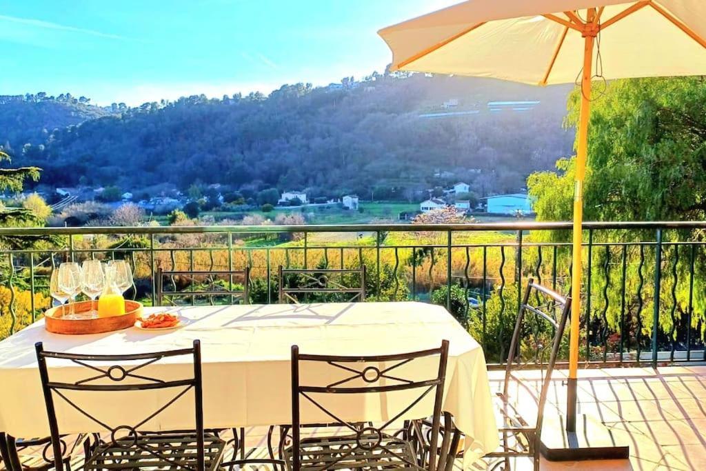 Un Brin De Paille Vila Cagnes-sur-Mer Quarto foto